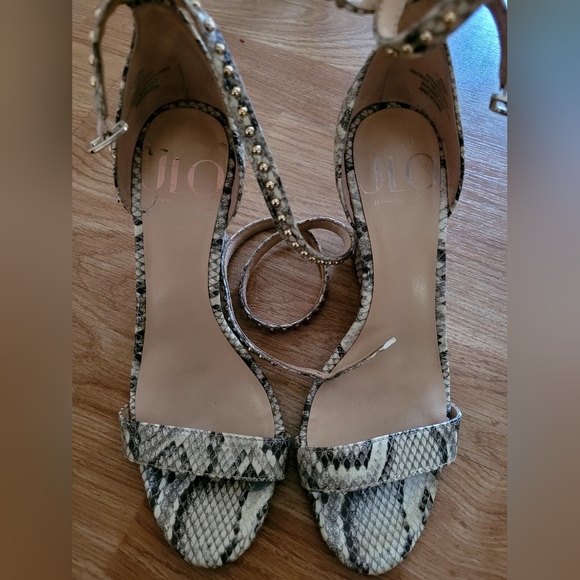 JLO Bannah Snakeskin wedge sandals - Picture 8 of 16